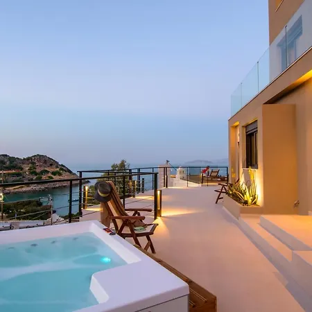 Beachfront Phi φ * Agios Nikolaos