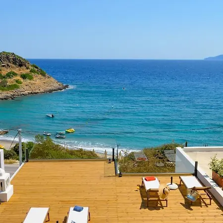 Villa Beachfront Phi φ