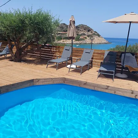 Beachfront Phi φ * Agios Nikolaos (Crete)